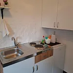 Sandra Pensionat 3*