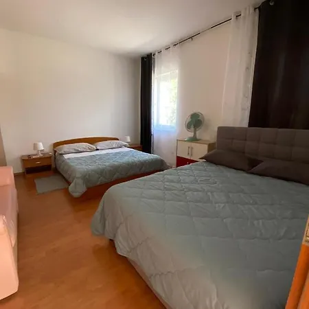 Guest house Sandra 3*