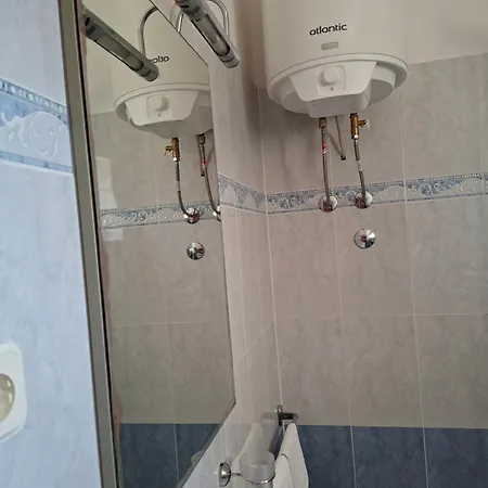 Sandra Gostinjska kuća 3*