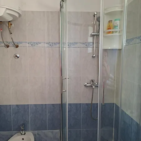 Sandra Gostinjska kuća 3*