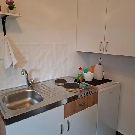 Sandra Gostinjska kuća 3*