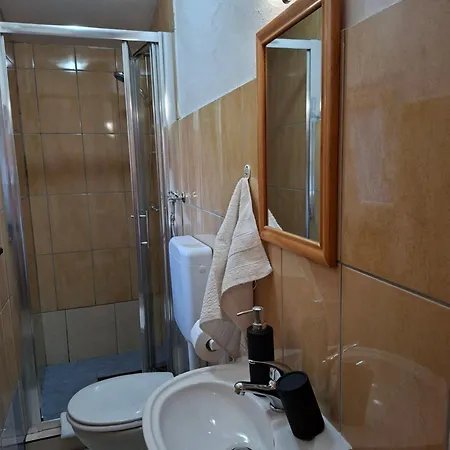 Sandra Guest house