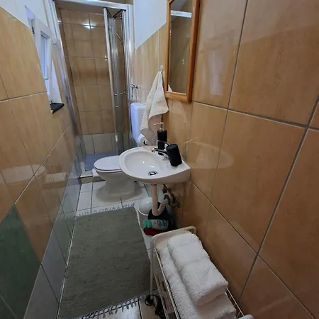 Sandra Guest house 3*